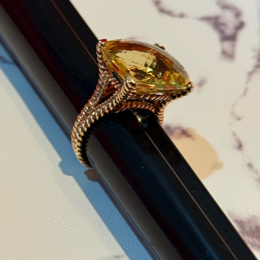 Big And Bold Yellow Quartz Gemstone Statement Ring - image 1